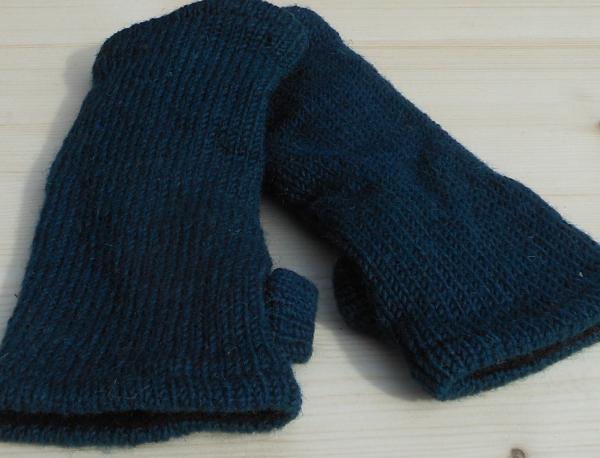 Woolen wristwarmers